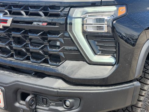 New 2026 Chevrolet Silverado 2500 ZR2 w/ ZR2 Bison Edition AWD/4WD image 6