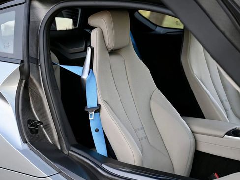 Used 2014 BMW i8 AWD/4WD image 18