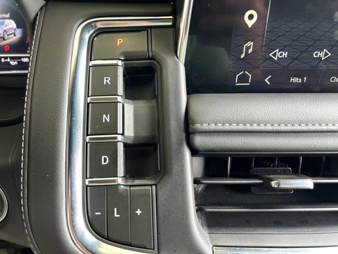 Used 2023 GMC Yukon SLE RWD image 20