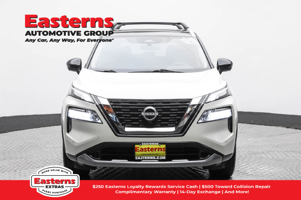 Used 2023 Nissan Rogue SL w/ SL Premium Package AWD/4WD image 3