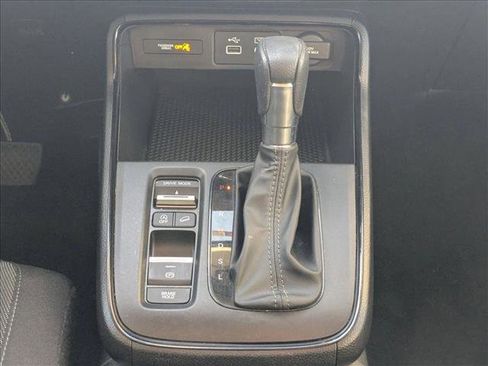 Used 2023 Honda CR-V EX image 12