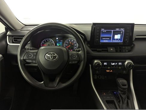 Used 2022 Toyota RAV4 XLE image 6