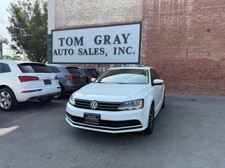 Used 2017 Volkswagen Jetta SE image 1