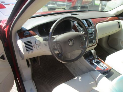 Used 2007 Cadillac DTS Luxury I FWD image 8