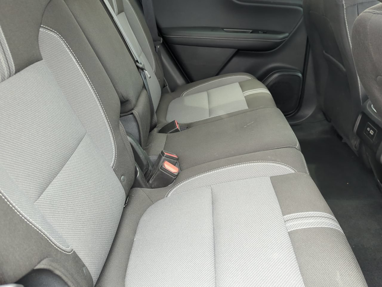 Used 2025 Chevrolet Blazer LT FWD image 26