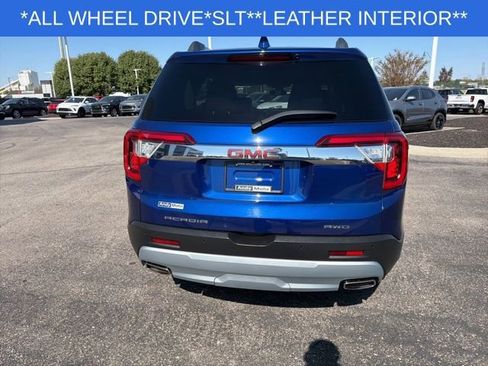 Used 2023 GMC Acadia SLT image 9