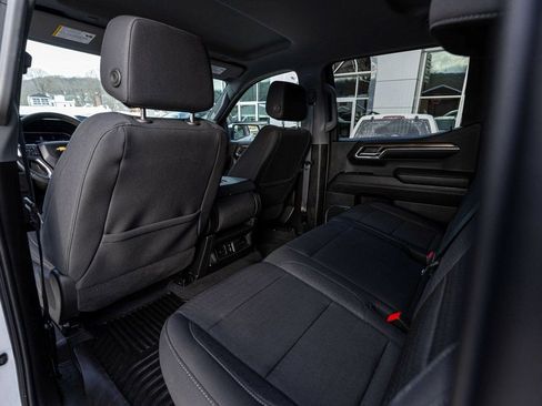 Used 2024 Chevrolet Silverado 1500 LT image 27