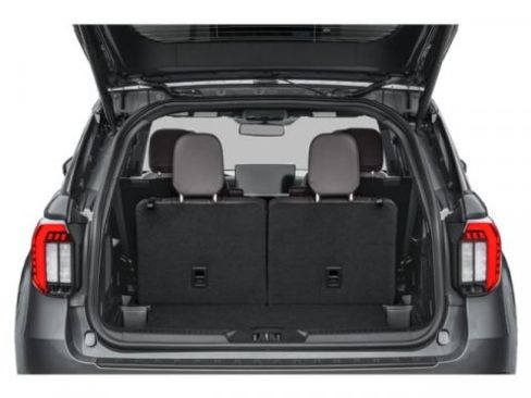 Used 2025 Ford Explorer Platinum w/ LUX Leather Package image 10