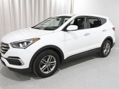Used 2017 Hyundai Santa Fe Sport image 3
