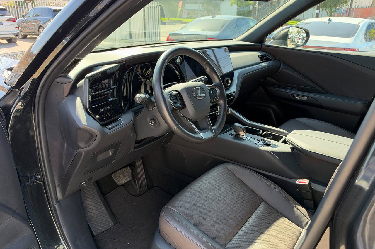 Used 2025 Lexus TX 350 FWD w/ Technology Package image 15