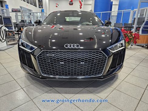 Used 2017 Audi R8 V10 image 8