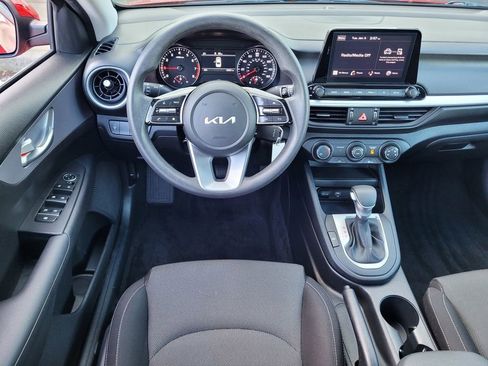 Used 2024 Kia Forte LXS image 10