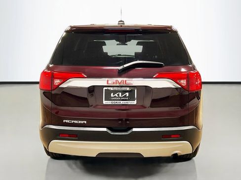 Used 2017 GMC Acadia SLE image 6