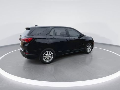 Used 2023 Chevrolet Equinox LS FWD image 11