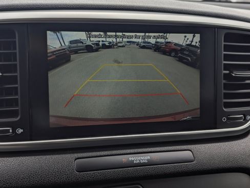 Used 2020 Kia Sportage S w/ S Sunroof Package AWD/4WD image 11