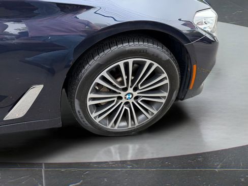 Used 2020 BMW 530i xDrive w/ Convenience Package AWD/4WD image 14