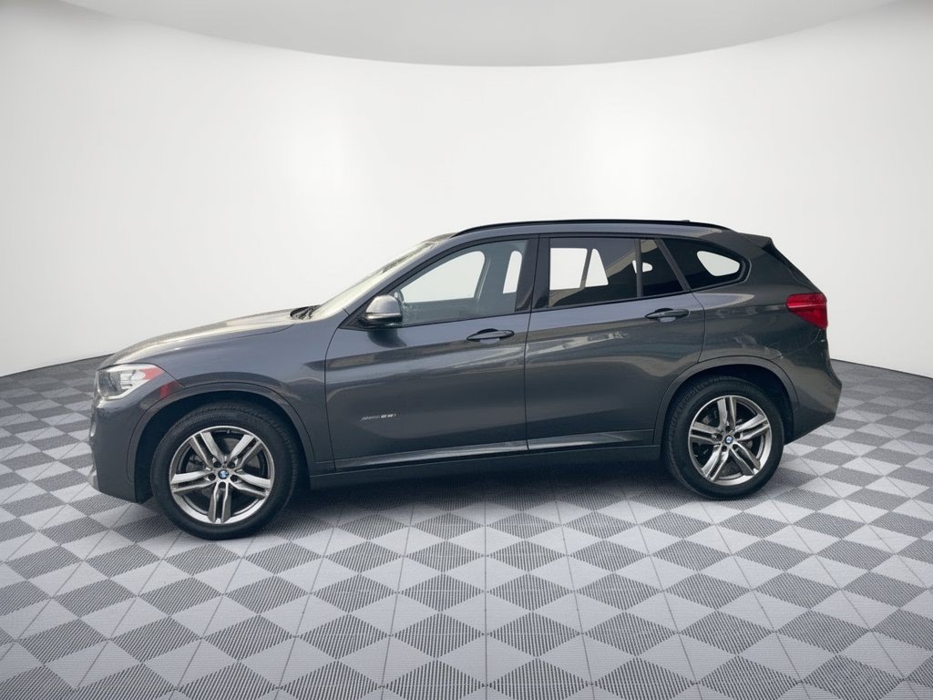 Used 2018 BMW X1 xDrive28i AWD/4WD image 2