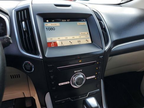 Certified 2018 Ford Edge Titanium image 25