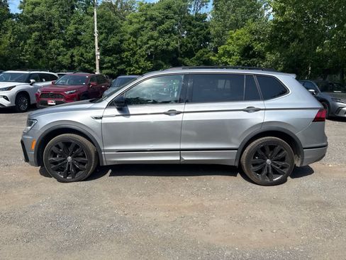 Used 2021 Volkswagen Tiguan SE R-Line AWD/4WD image 5