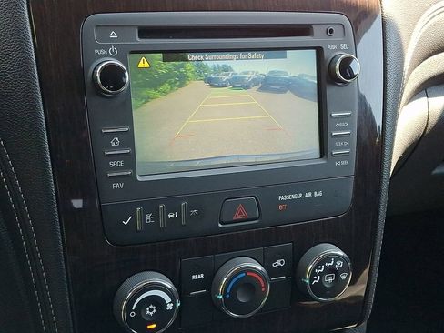 Certified 2016 Chevrolet Traverse LT FWD image 18