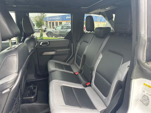 Used 2023 Ford Bronco Black Diamond w/ Sasquatch Package AWD/4WD image 31