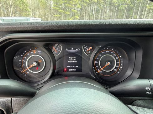 Used 2024 Jeep Gladiator Sport image 29