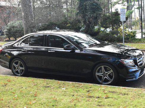 Used 2018 Mercedes-Benz E 300 E 300 image 11