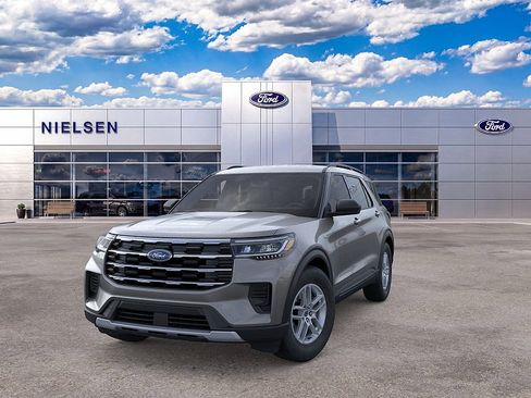 New 2026 Ford Explorer Active AWD/4WD image 2