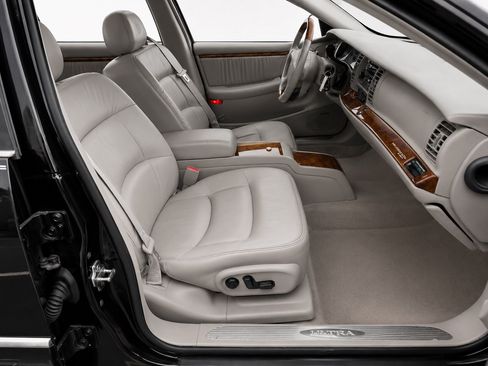 Used 2004 Buick Park Avenue Ultra w/ Ultra Luxury Package FWD image 9