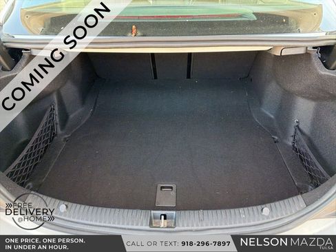 Used 2019 Mercedes-Benz C 300 4MATIC Sedan image 7