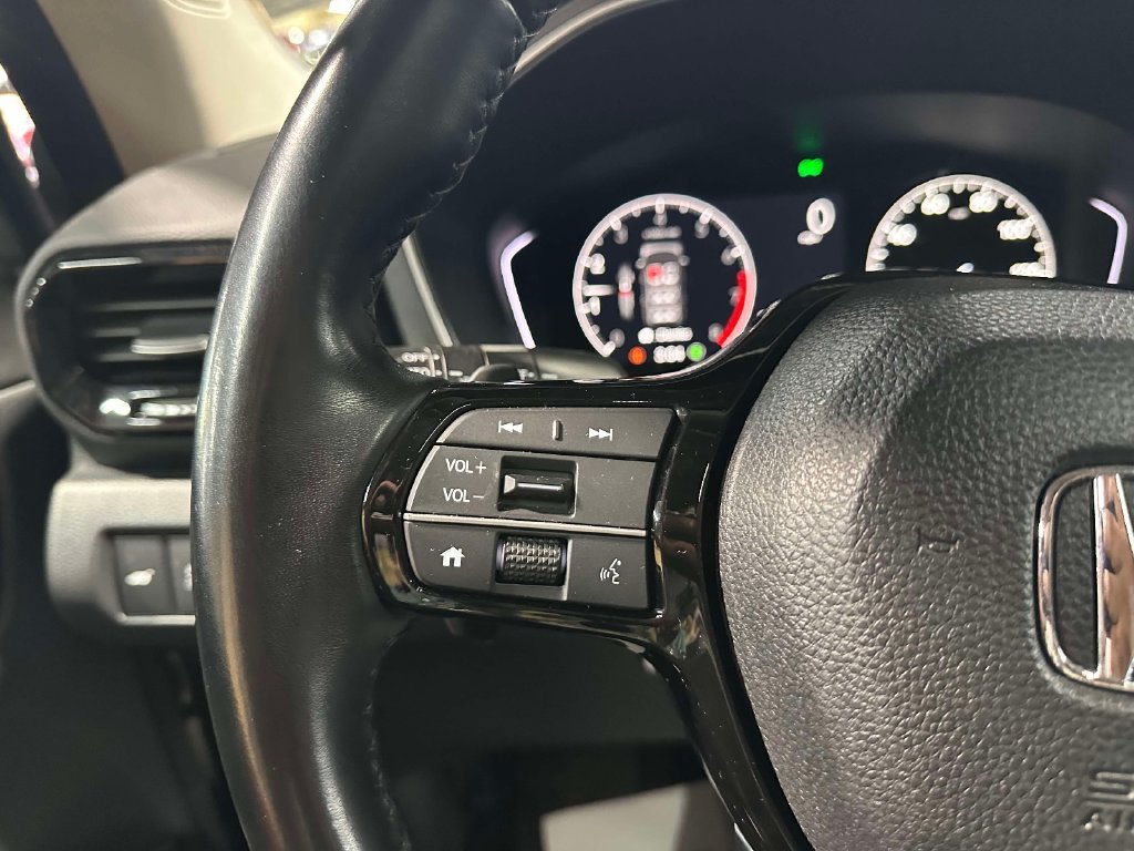 Used 2024 Honda Pilot Touring image 29