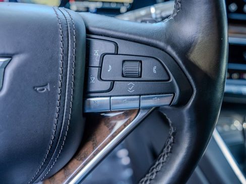 Used 2024 Cadillac Escalade ESV Sport Platinum w/ LPO, ONYX Package image 7