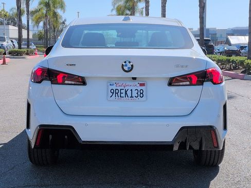 Used 2025 BMW 228i xDrive w/ Technology Package image 9