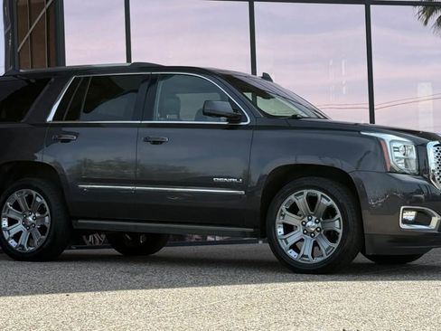 Used 2016 GMC Yukon Denali w/ Open Road Package AWD/4WD image 16