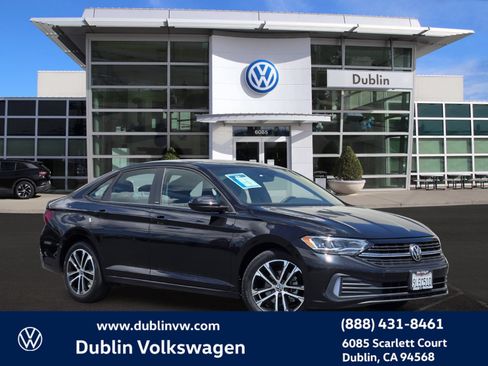 Used 2024 Volkswagen Jetta Sport FWD image 1