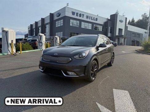 Used 2018 Kia Niro EX w/ EX Touring Graphite Edition FWD image 1