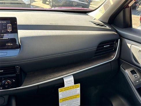 New 2026 Nissan Rogue Platinum w/ Tech Package image 17