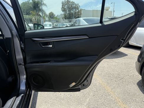 Used 2018 Lexus ES 350 w/ Premier Package image 20