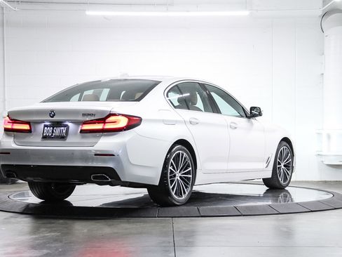 Certified 2023 BMW 530i w/ Premium Package RWD image 6