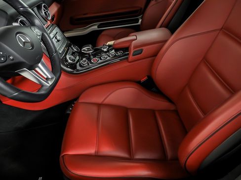 Used 2012 Mercedes-Benz SLS AMG Coupe image 22