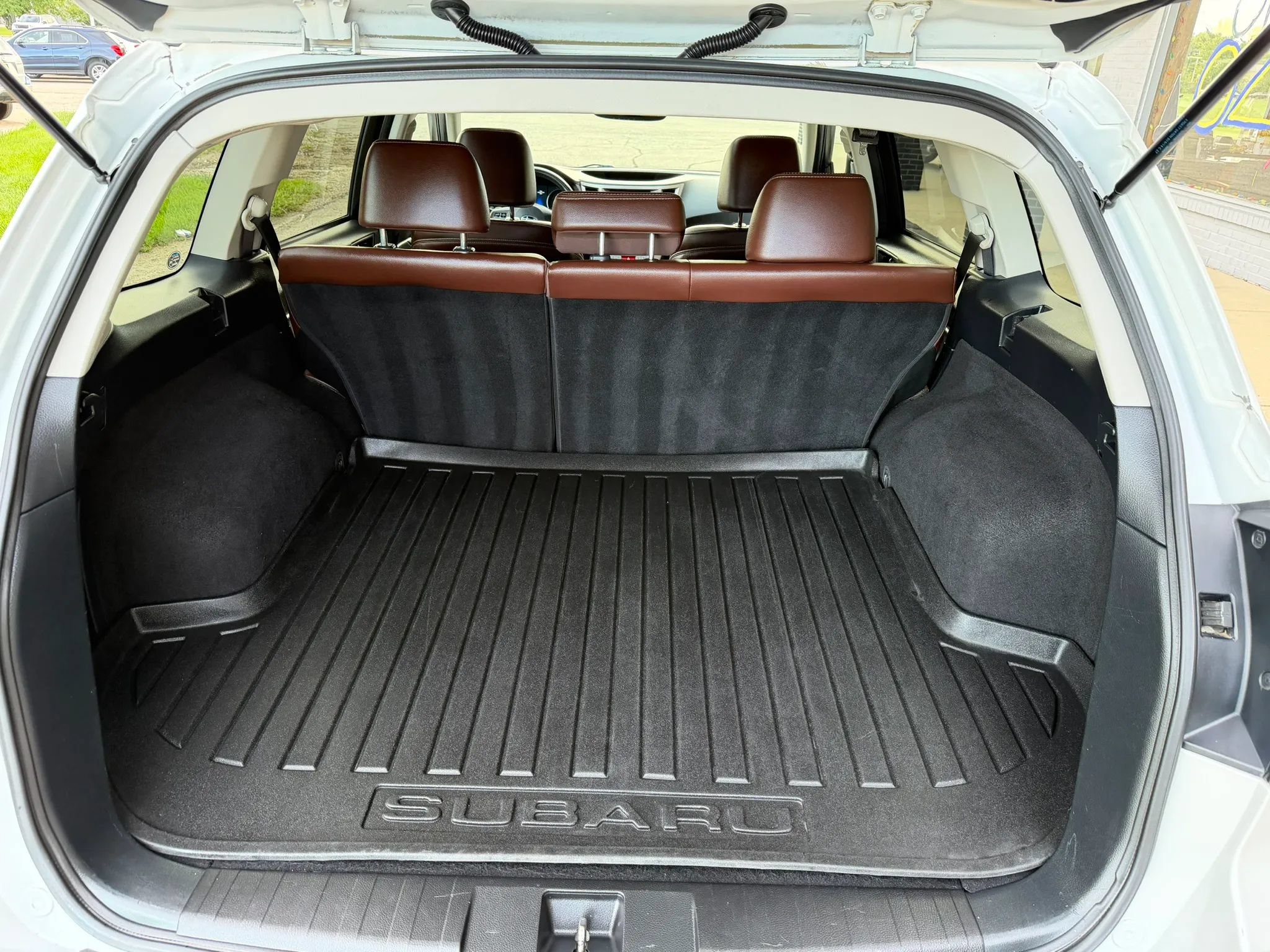 Used 2014 Subaru Outback 2.5i Limited AWD/4WD image 18