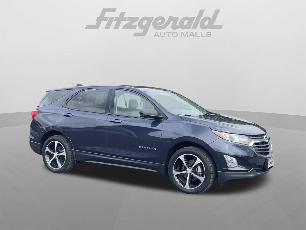 Used 2019 Chevrolet Equinox LS FWD image 2