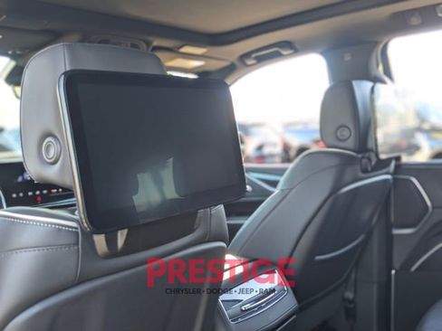 Used 2023 Cadillac Escalade Sport image 34