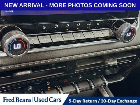 Used 2023 Chevrolet Colorado LT w/ LT Convenience Package II AWD/4WD image 23
