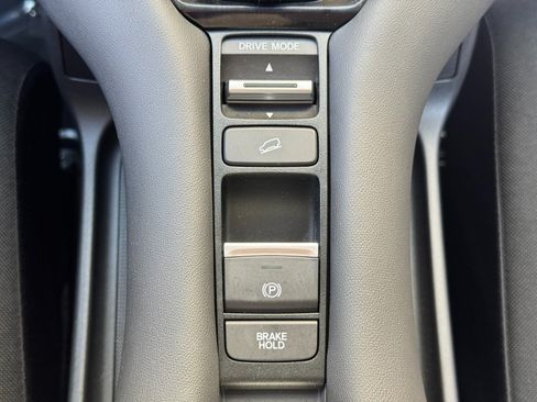 Used 2026 Honda HR-V LX image 29