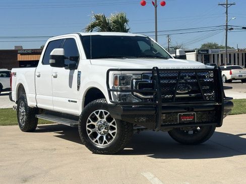 Used 2020 Ford F250 Lariat w/ Lariat Ultimate Package AWD/4WD image 4