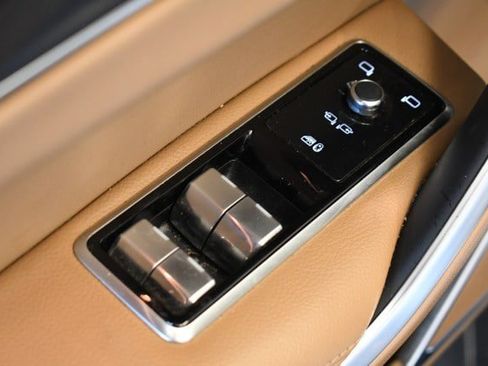 Used 2022 Jaguar F-PACE S AWD/4WD image 23