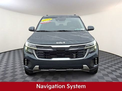Certified 2024 Kia Seltos SX w/ SX Sunroof Package image 2