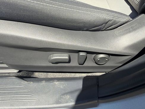 Used 2021 Subaru Outback Premium AWD/4WD image 18