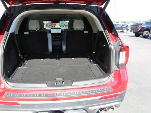 Used 2025 Ford Explorer Platinum w/ Ultimate Package RWD image 5